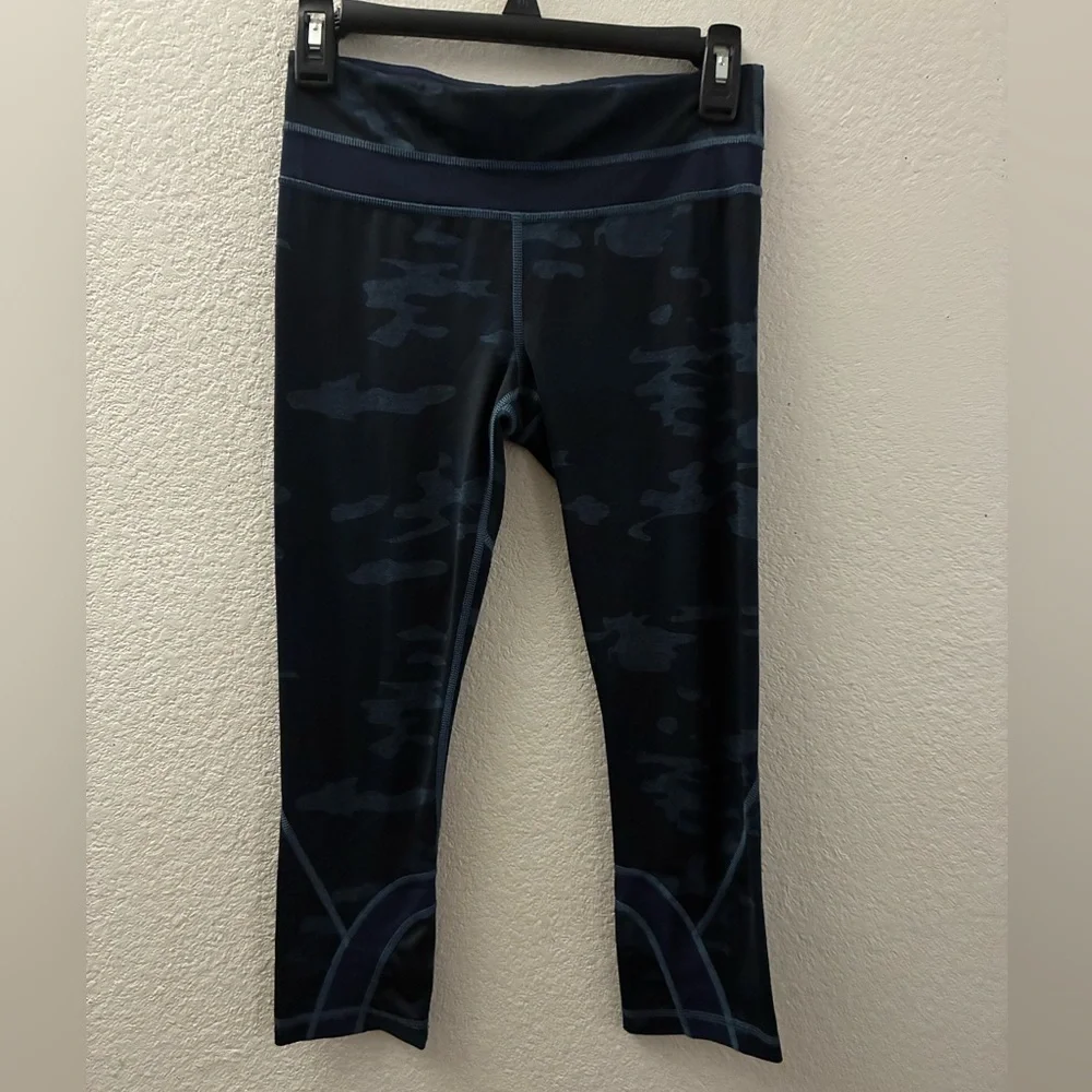 Lululemon Run: Inspire Crop All Full-On Luxtreme Navy 4